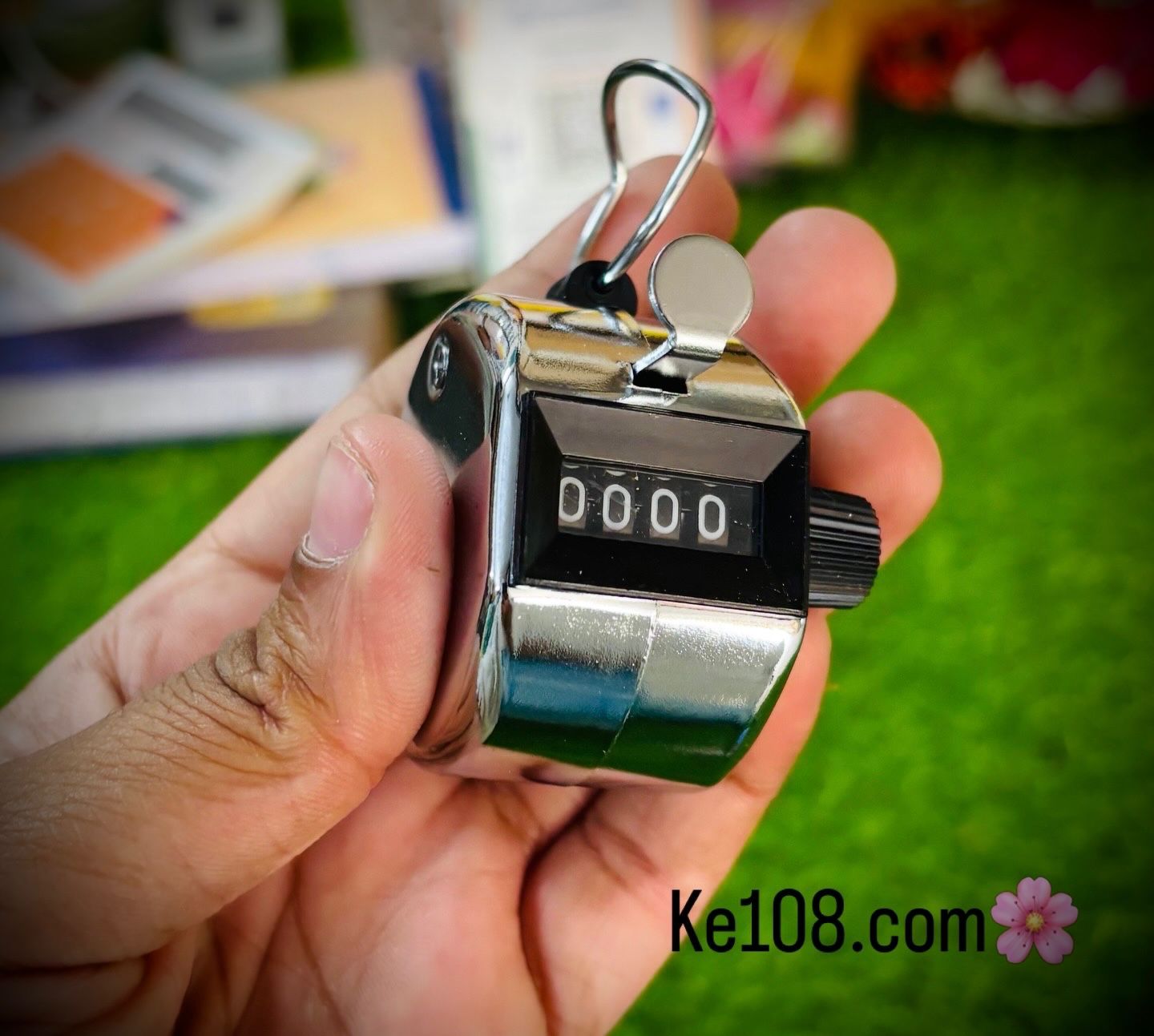 Steel lock counter